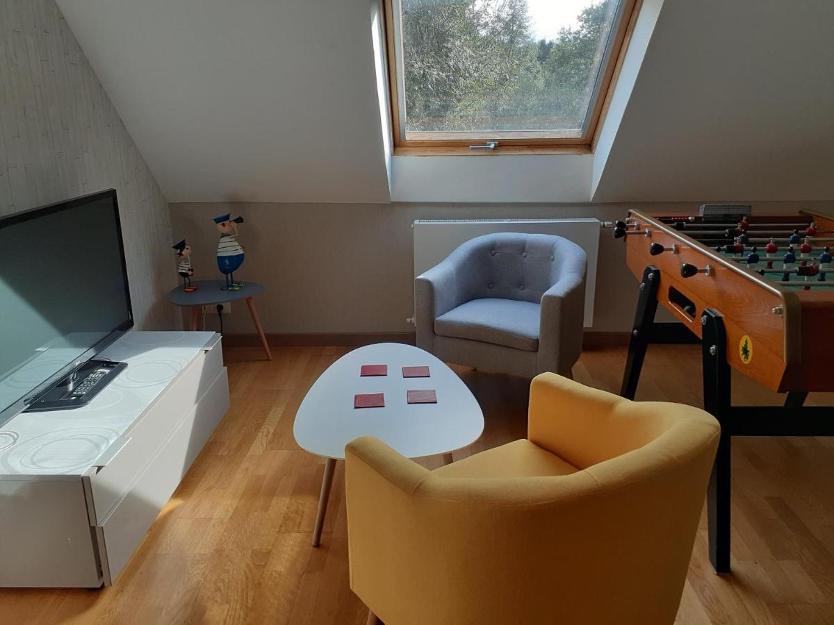Bed and Breakfast Chambre Au Nuit Etoile Et Jacuzzi Prive Pleuven Exterior foto
